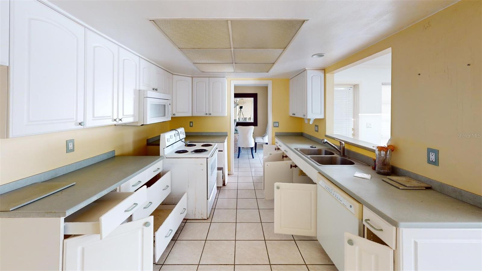 1401 GULF BLVD, BELLEAIR BEACH, FL, 33786