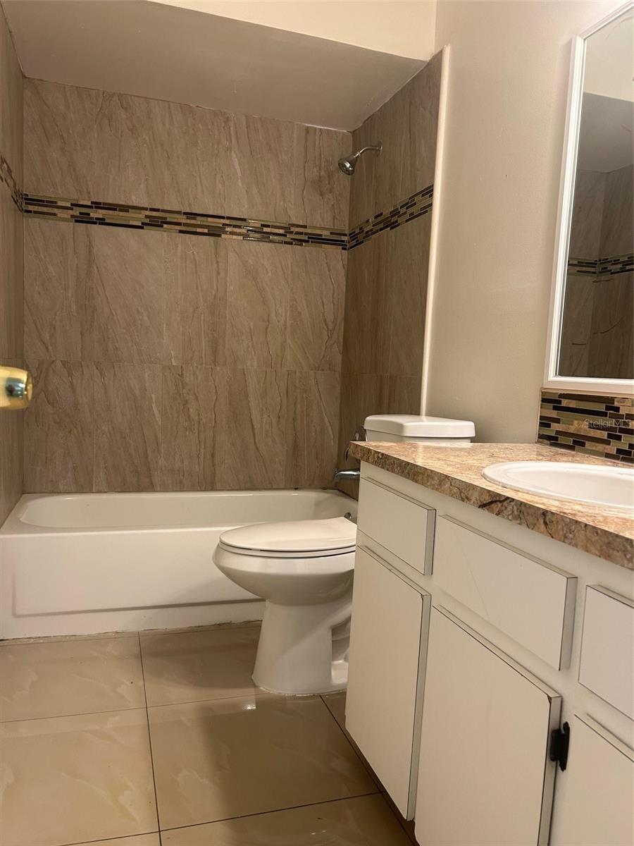 5226 VIA HACIENDA CIR #A215, ORLANDO, FL, 32839