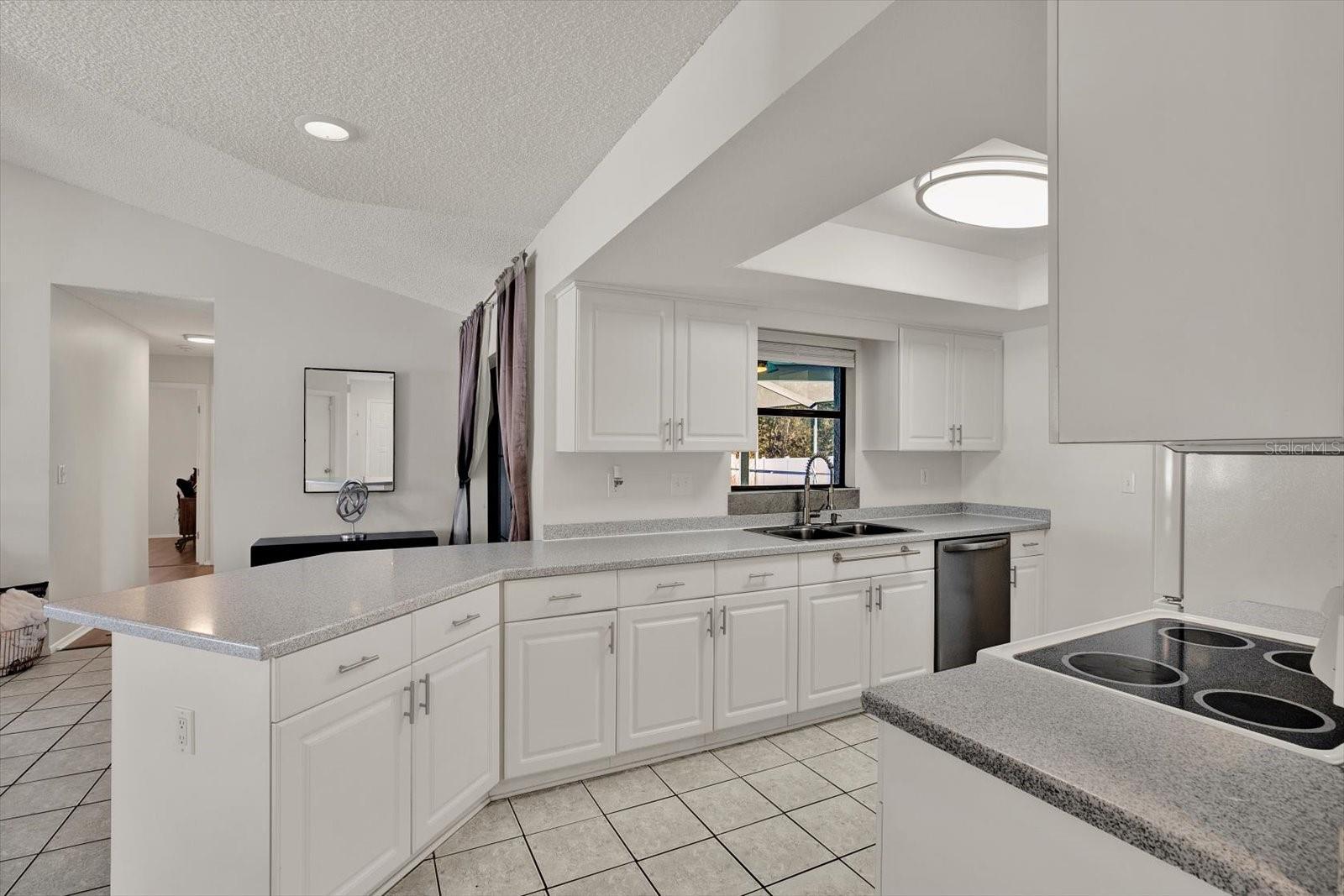 9143 BAY DR, SPRING HILL, FL, 34606