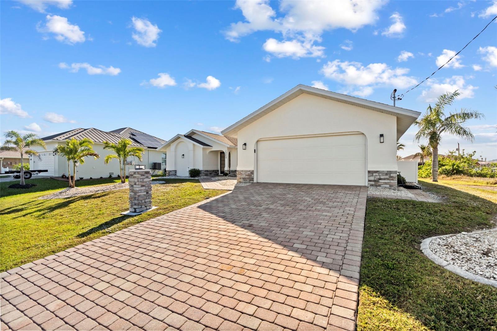 15554 MCCOMB CIR, PORT CHARLOTTE, FL, 33981