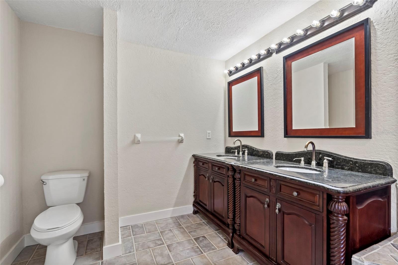 15554 MCCOMB CIR, PORT CHARLOTTE, FL, 33981