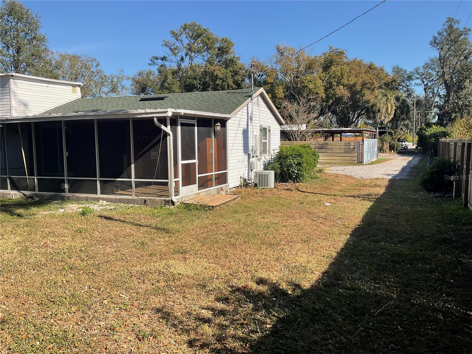 16118 HANNA RD, LUTZ, FL, 33549