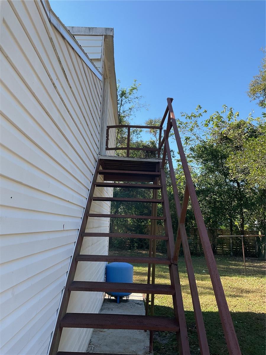 16118 HANNA RD, LUTZ, FL, 33549