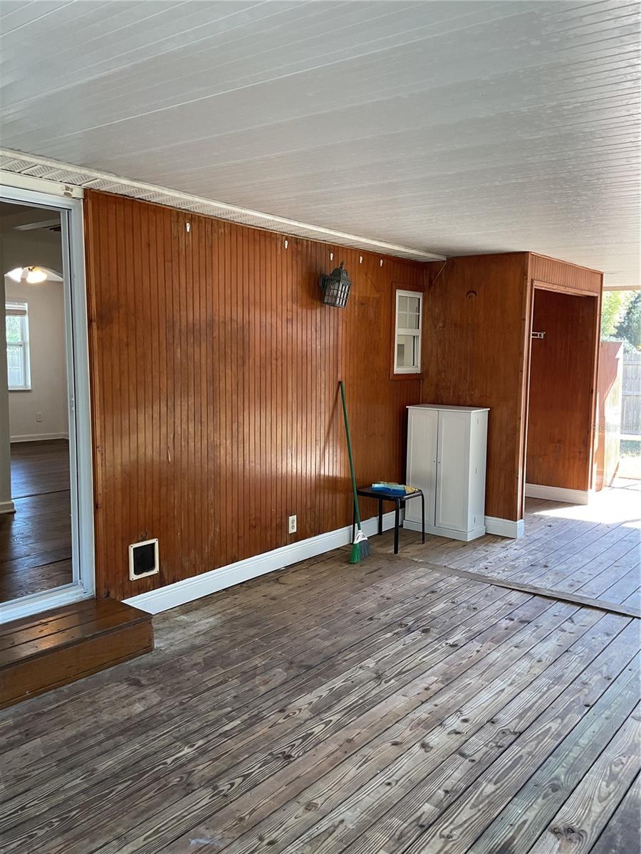 16118 HANNA RD, LUTZ, FL, 33549