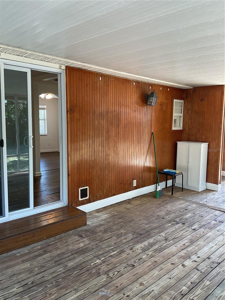 16118 HANNA RD, LUTZ, FL, 33549