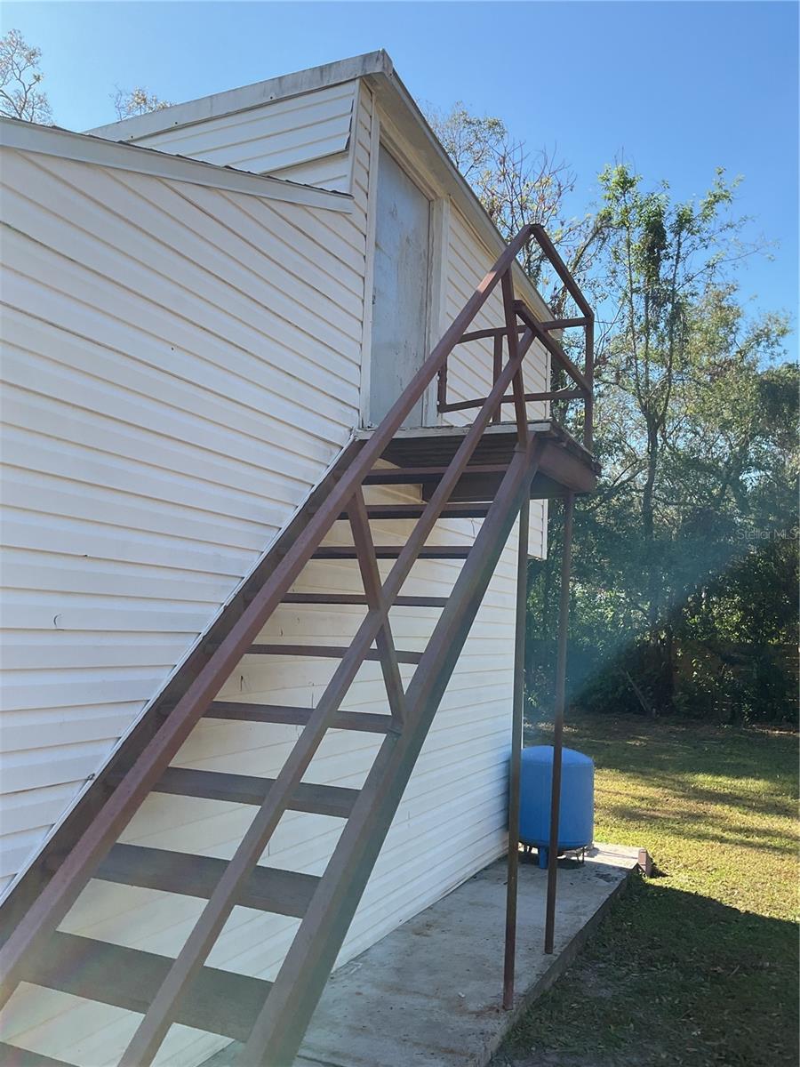 16118 HANNA RD, LUTZ, FL, 33549