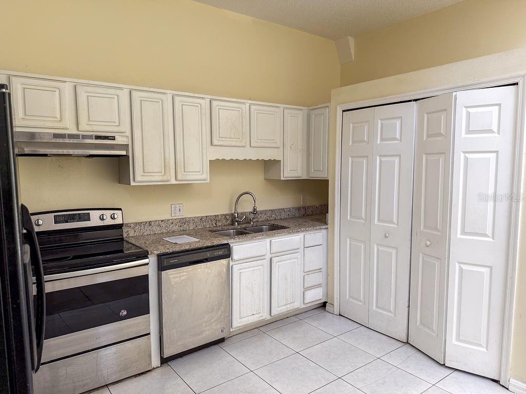 1069 UNIVERSAL REST PL, KISSIMMEE, FL, 34744