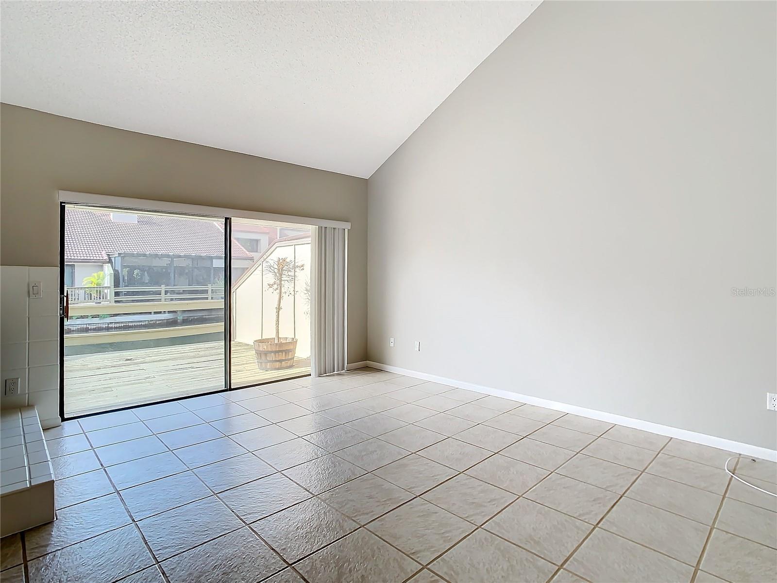 3076 BRAELOCH CIR E #5, CLEARWATER, FL, 33761