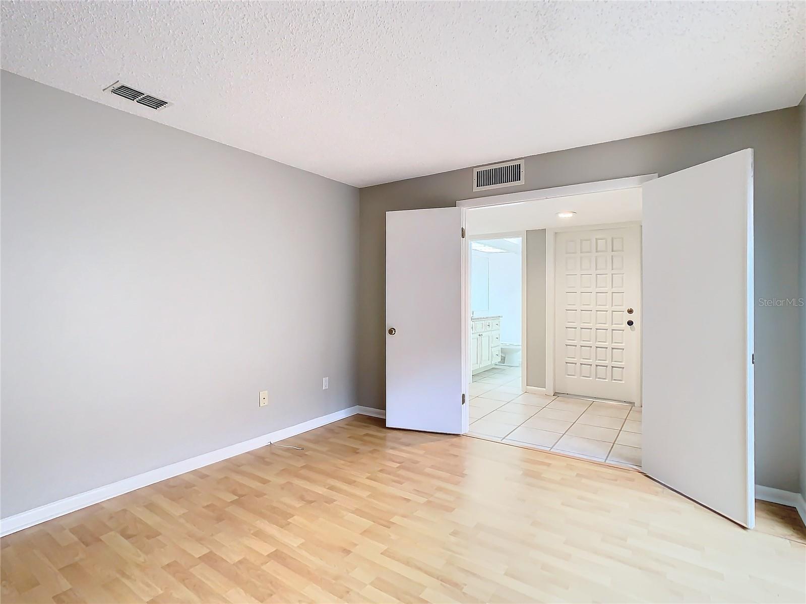 3076 BRAELOCH CIR E #5, CLEARWATER, FL, 33761