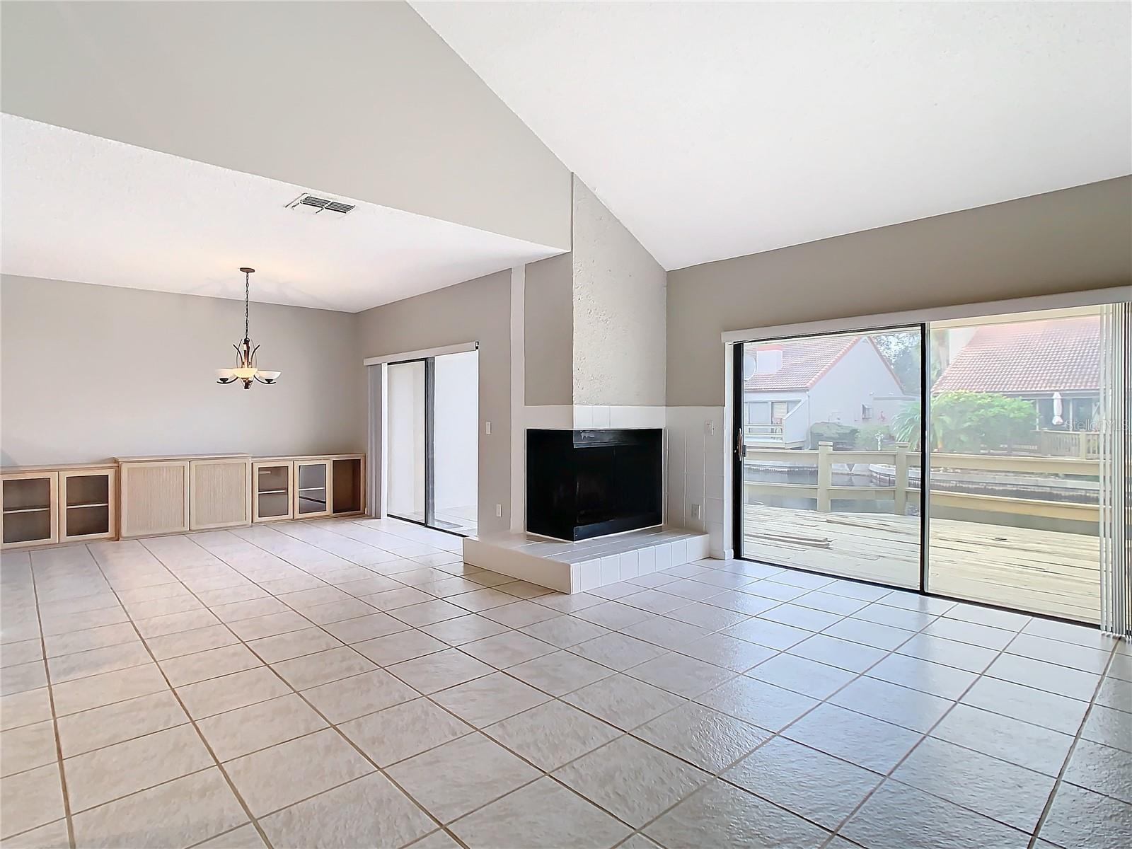 3076 BRAELOCH CIR E #5, CLEARWATER, FL, 33761