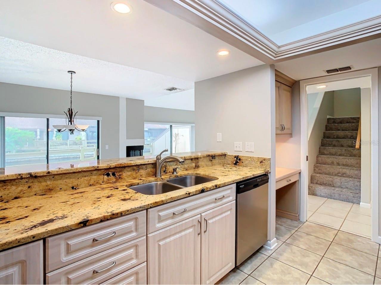 3076 BRAELOCH CIR E #5, CLEARWATER, FL, 33761