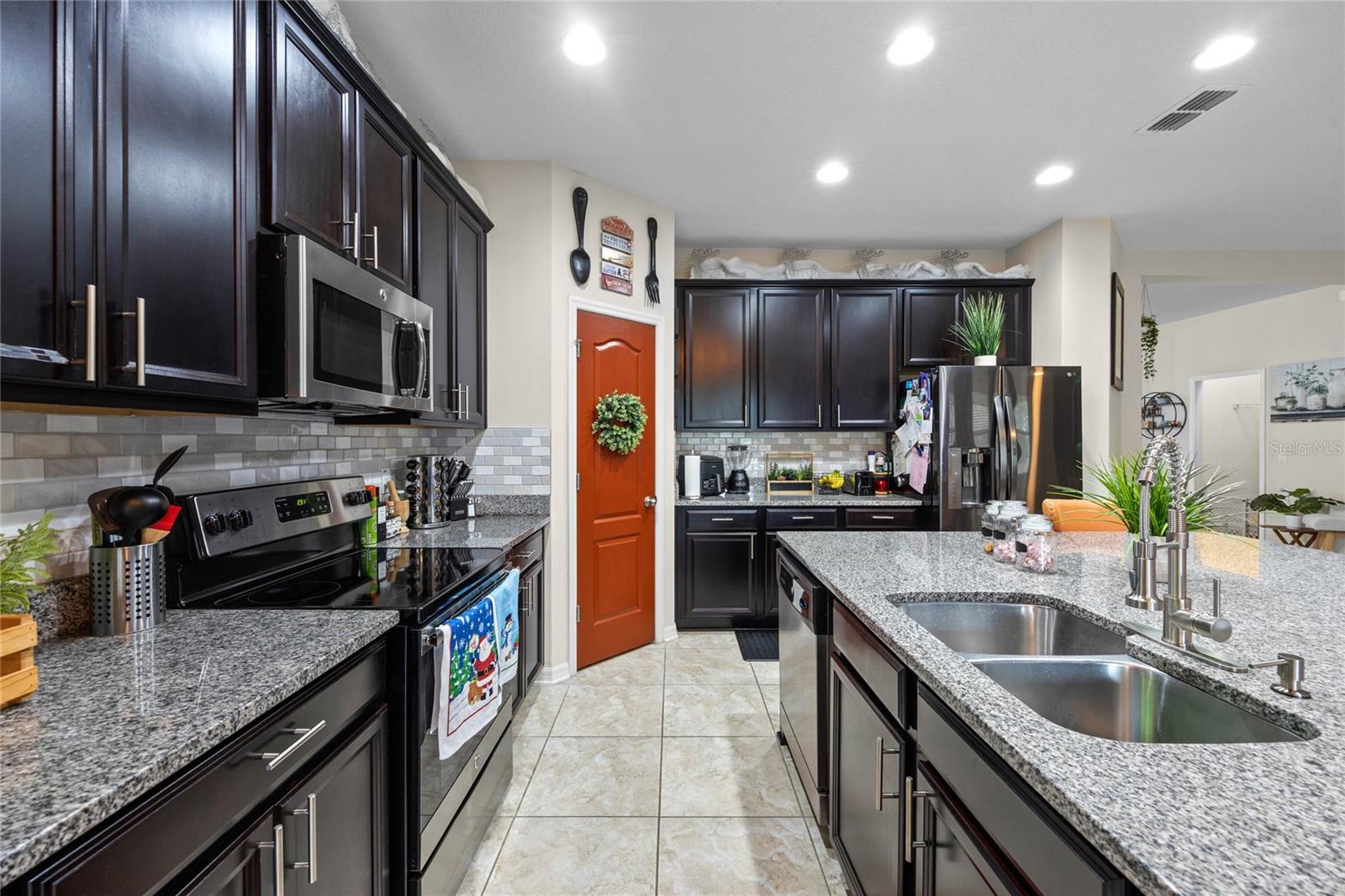 637 BAY BRIDGE CIR, APOPKA, FL, 32703