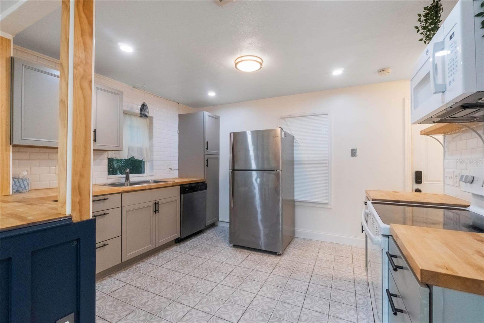 823 JERSEY AVE, SAINT CLOUD, FL, 34769