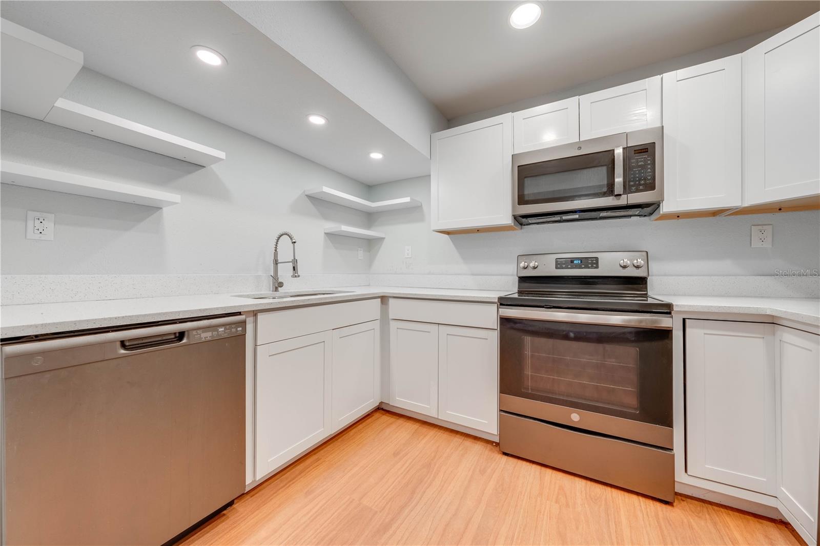 342 GRAY RD, MELBOURNE, FL, 32904