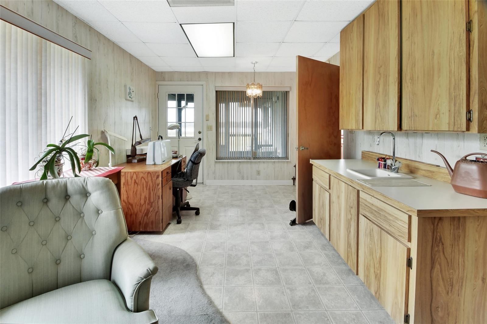 180 ROBINSON LN, SEVILLE, FL, 32190