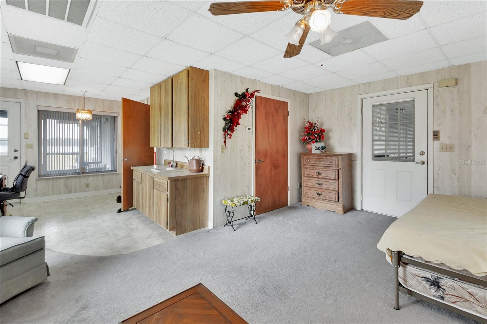180 ROBINSON LN, SEVILLE, FL, 32190