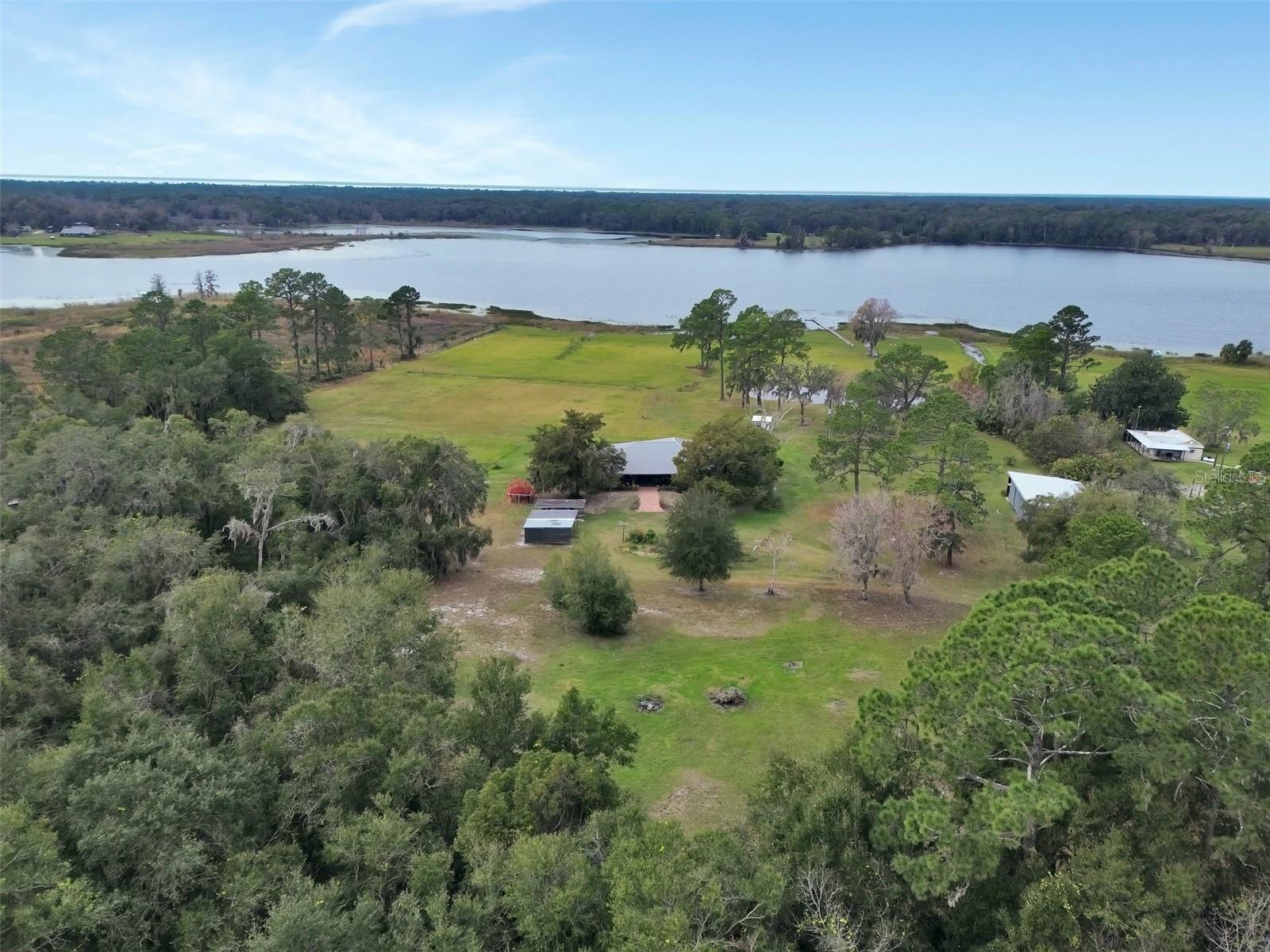 180 ROBINSON LN, SEVILLE, FL, 32190