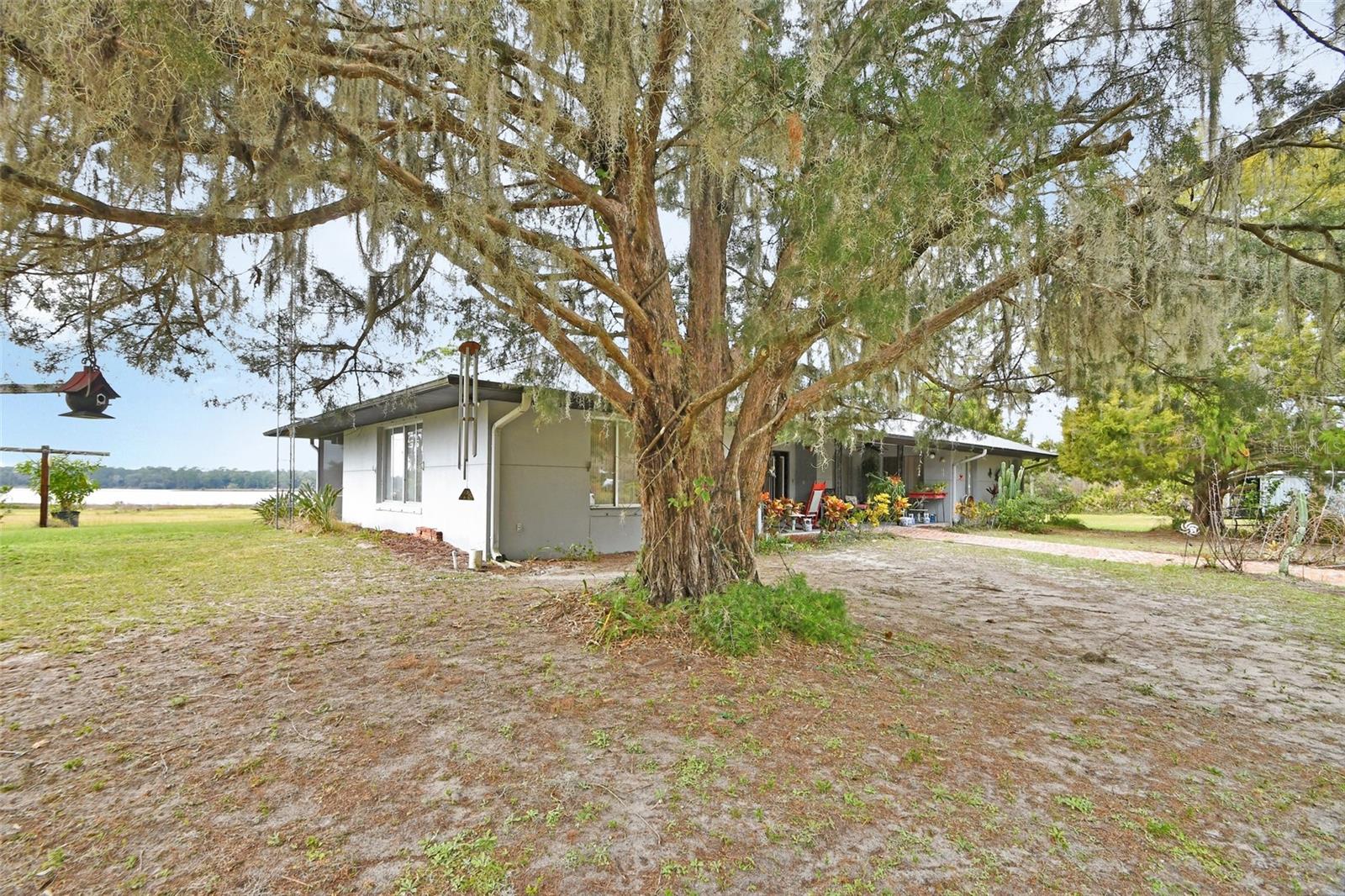 180 ROBINSON LN, SEVILLE, FL, 32190