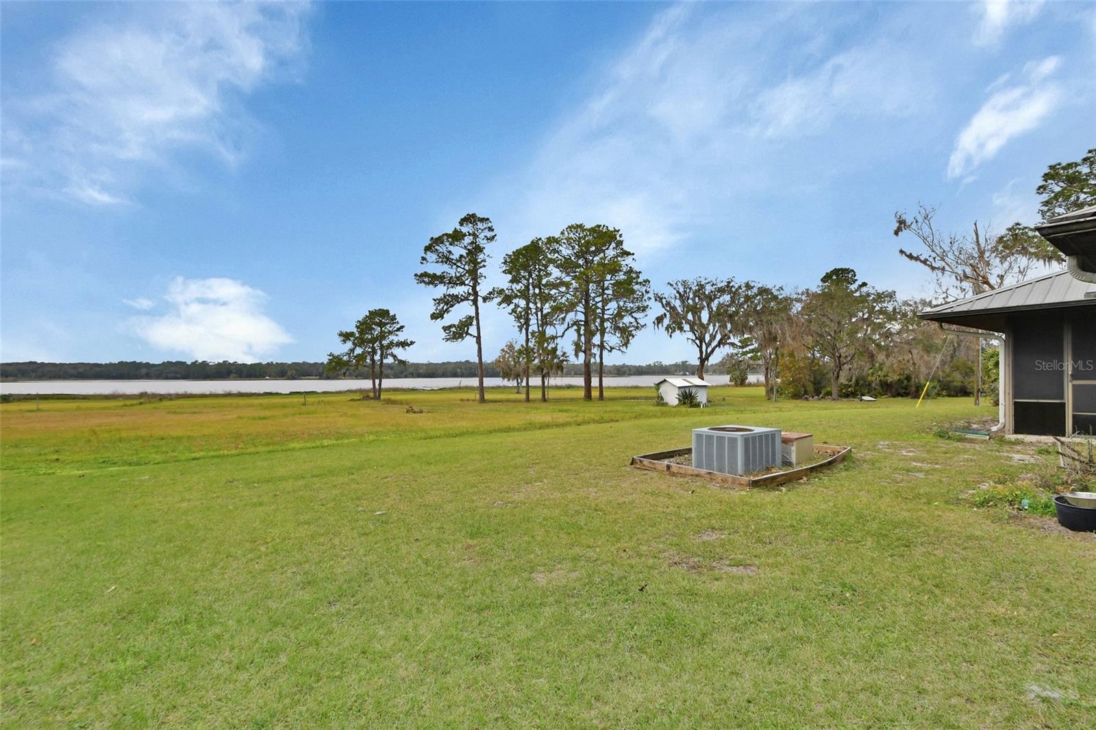 180 ROBINSON LN, SEVILLE, FL, 32190