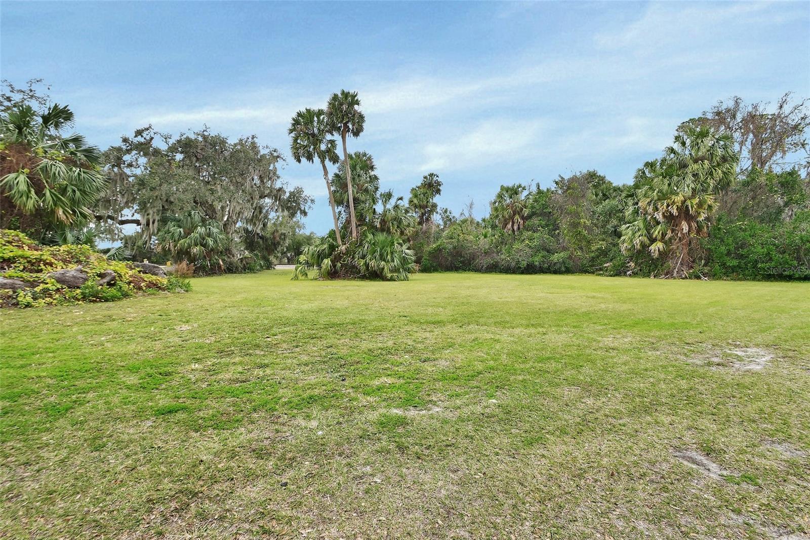 180 ROBINSON LN, SEVILLE, FL, 32190