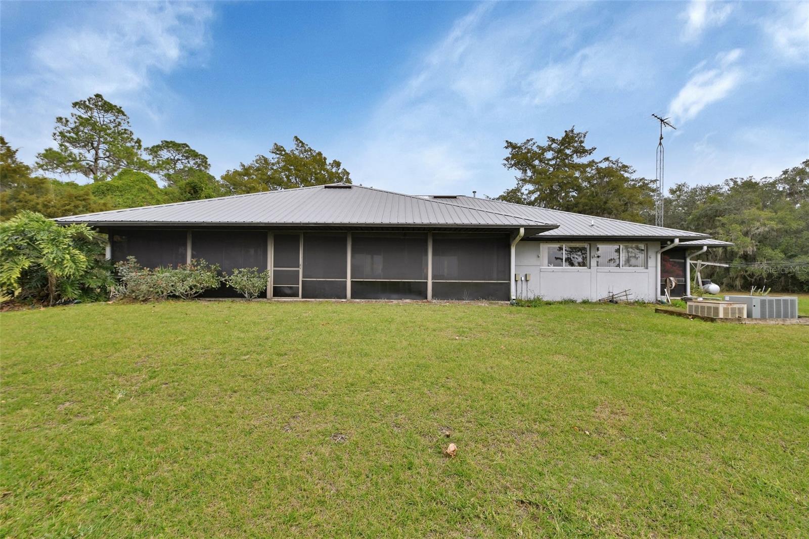 180 ROBINSON LN, SEVILLE, FL, 32190