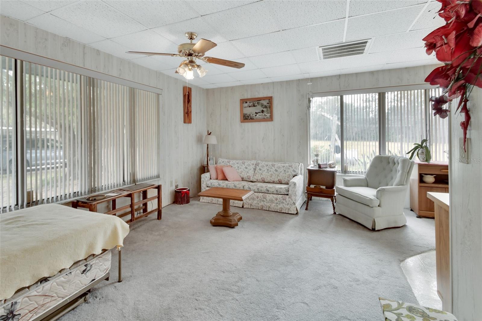 180 ROBINSON LN, SEVILLE, FL, 32190