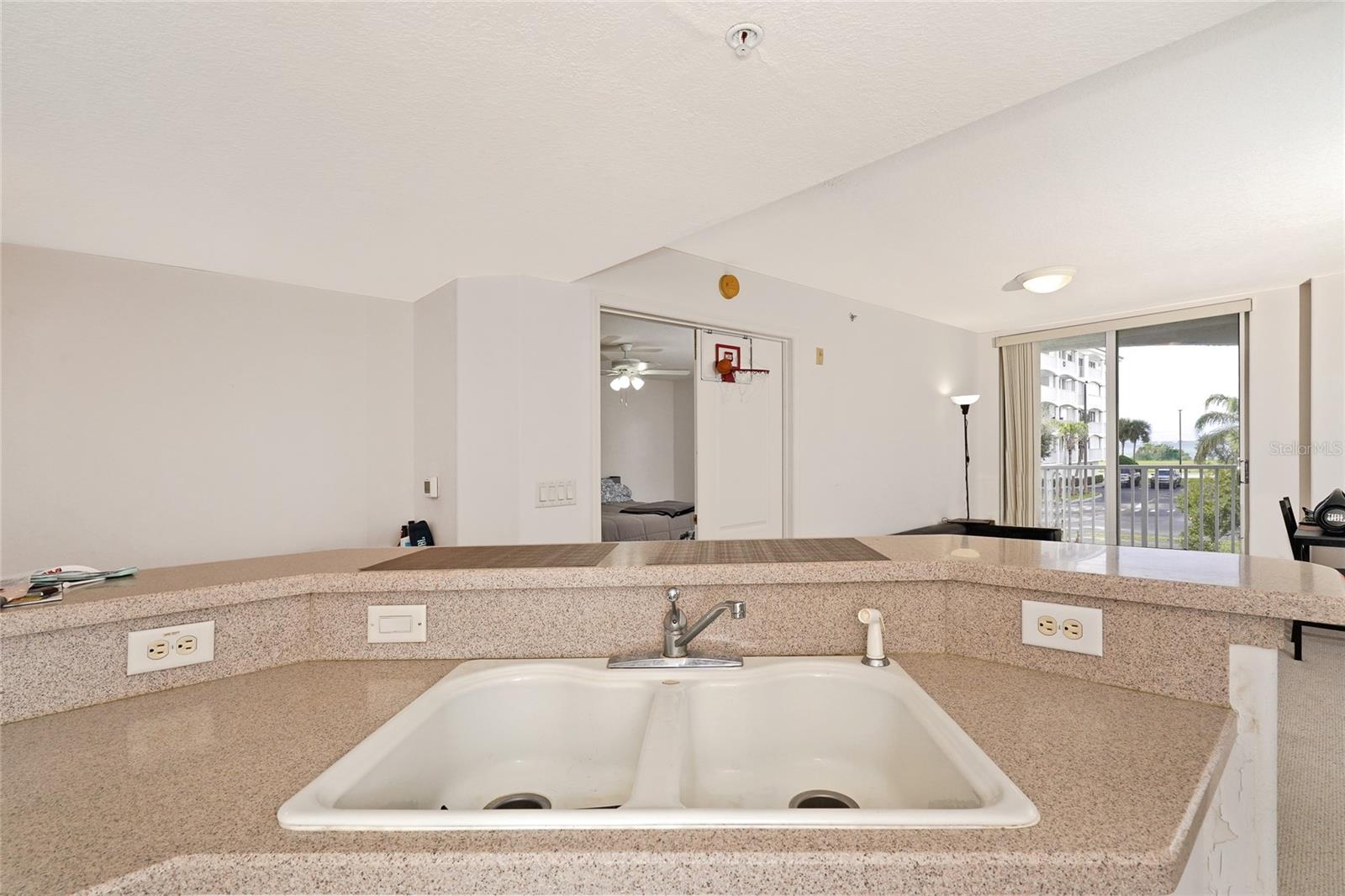 8922 LAGUNA LN #201, CAPE CANAVERAL, FL, 32920