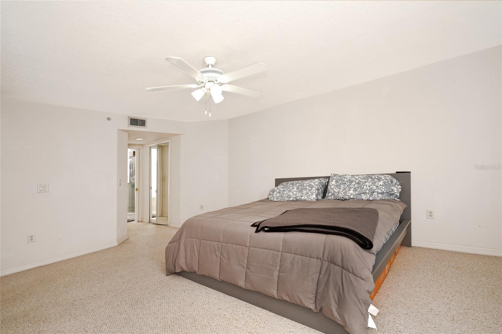 8922 LAGUNA LN #201, CAPE CANAVERAL, FL, 32920