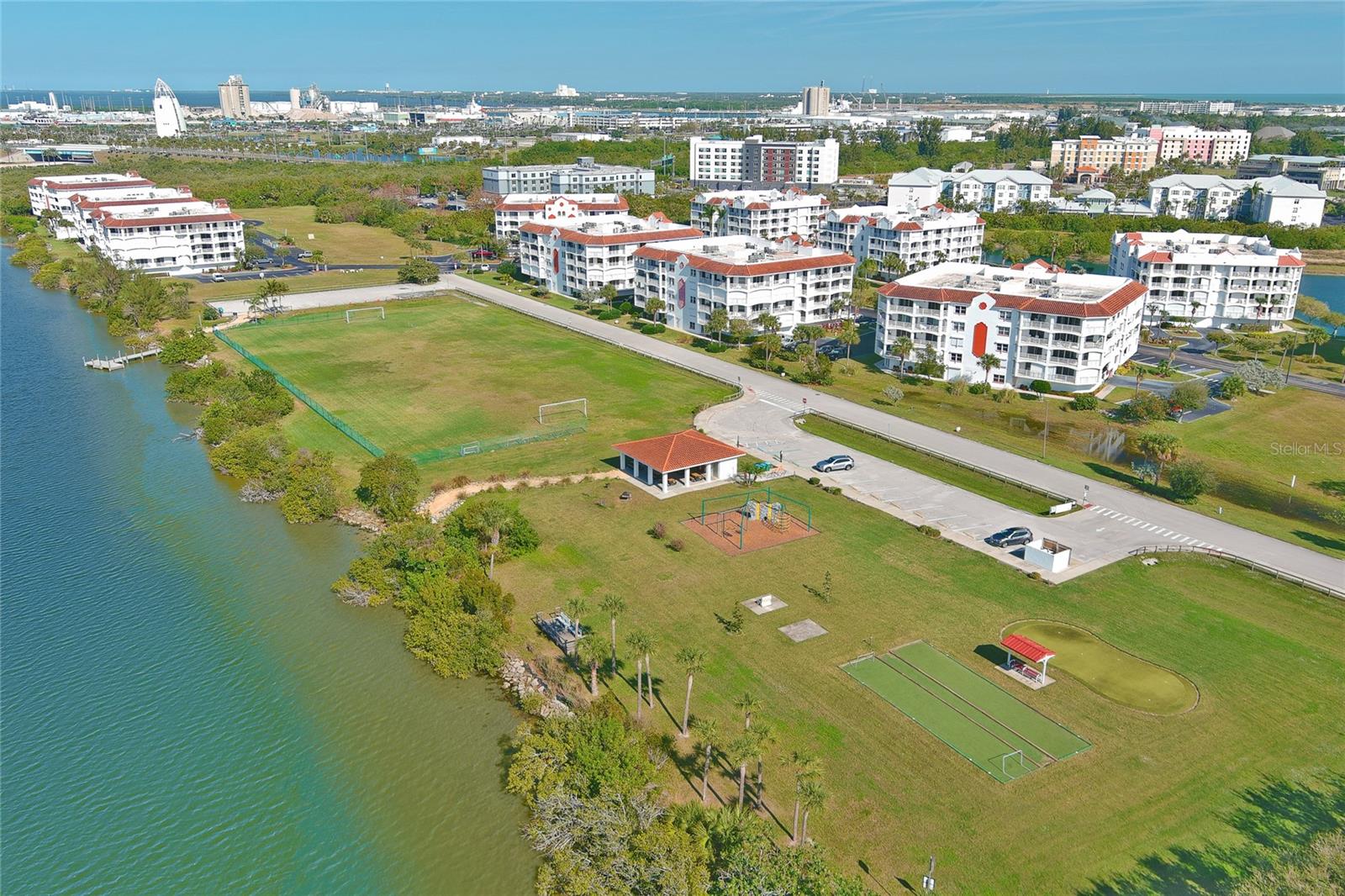 8922 LAGUNA LN #201, CAPE CANAVERAL, FL, 32920