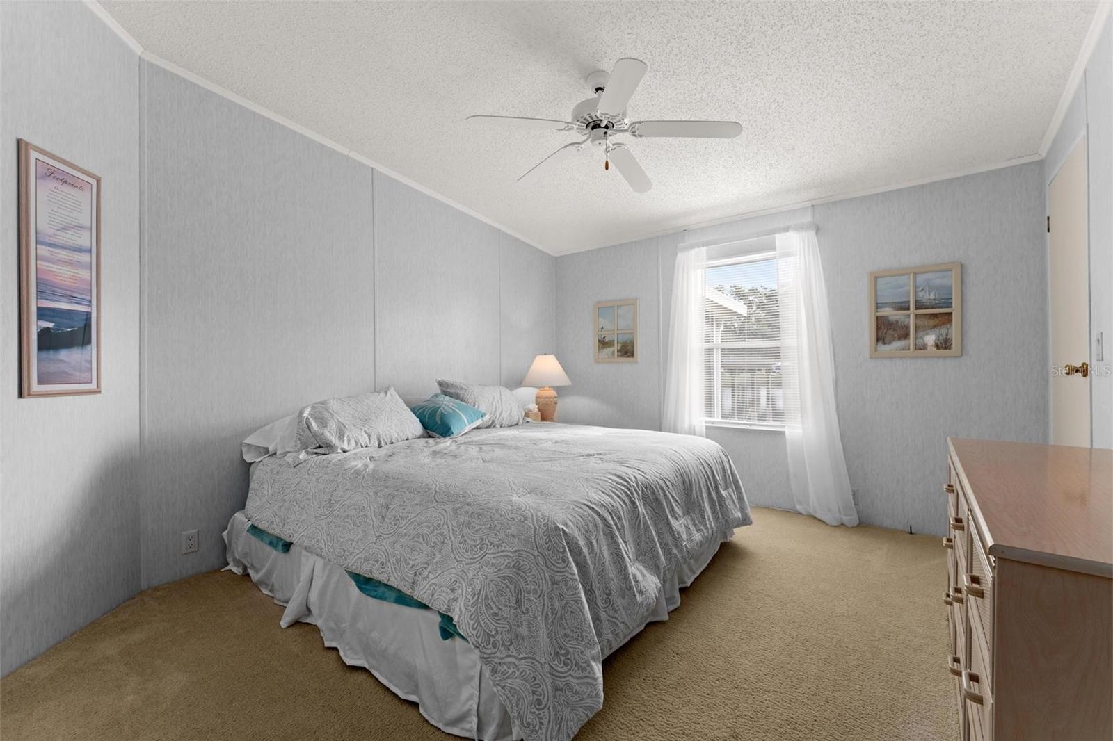 929 SUNSET CIR, TAVARES, FL, 32778