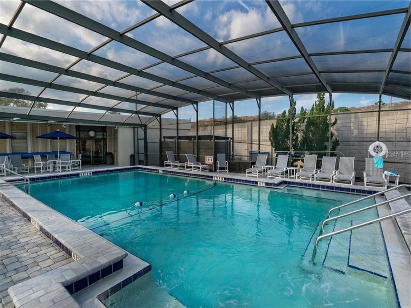 929 SUNSET CIR, TAVARES, FL, 32778