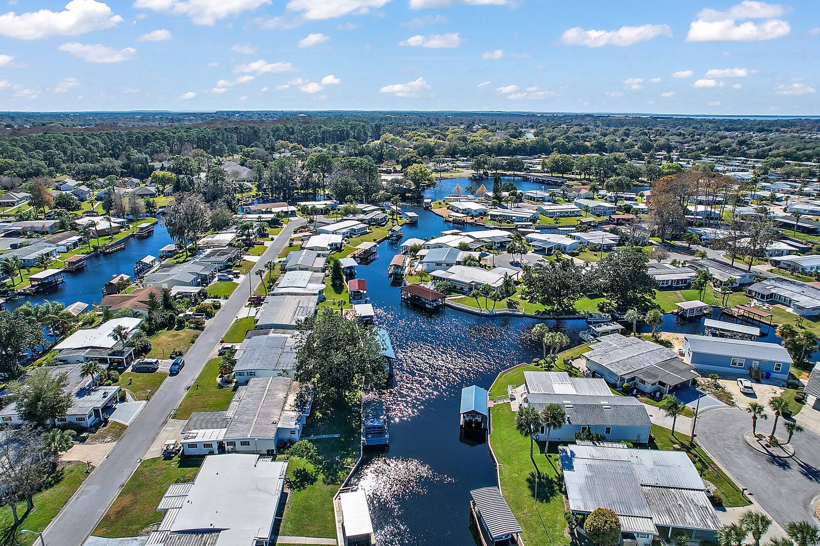 929 SUNSET CIR, TAVARES, FL, 32778