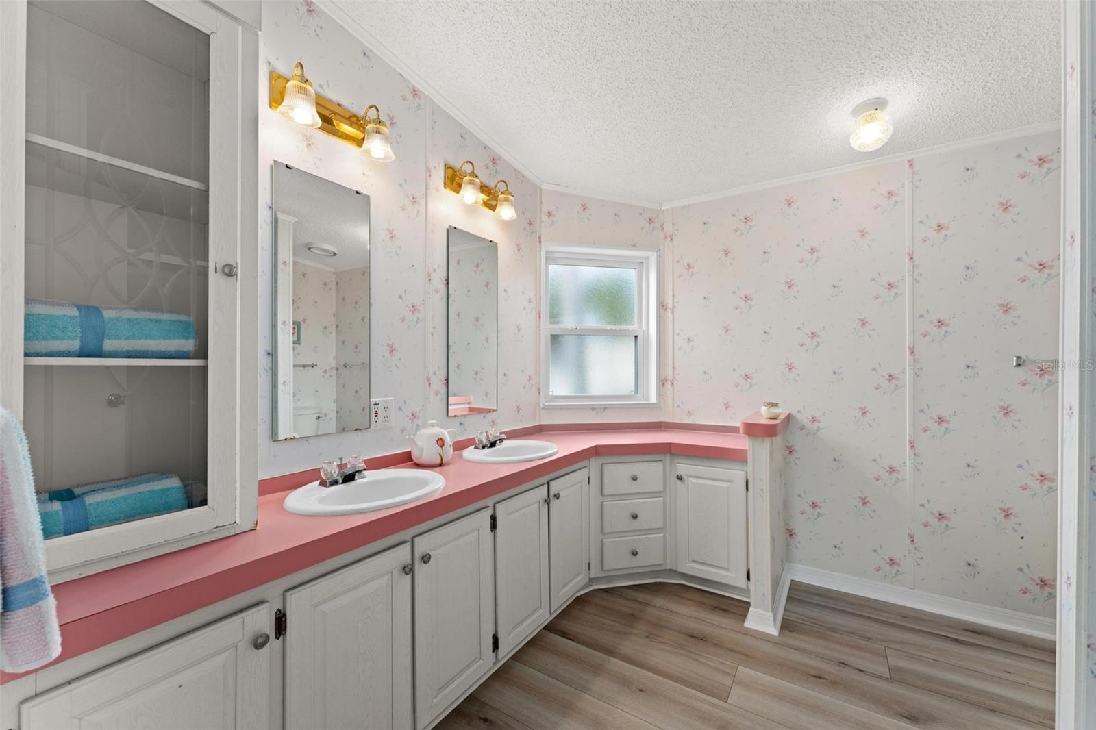 929 SUNSET CIR, TAVARES, FL, 32778