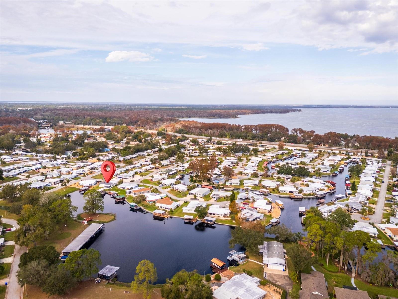 929 SUNSET CIR, TAVARES, FL, 32778