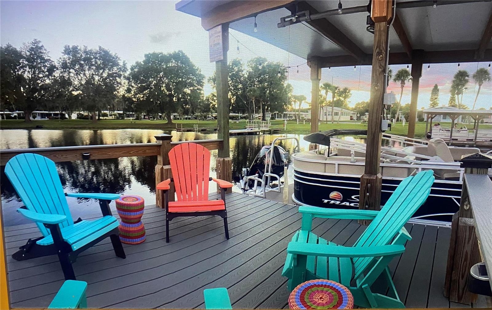 929 SUNSET CIR, TAVARES, FL, 32778