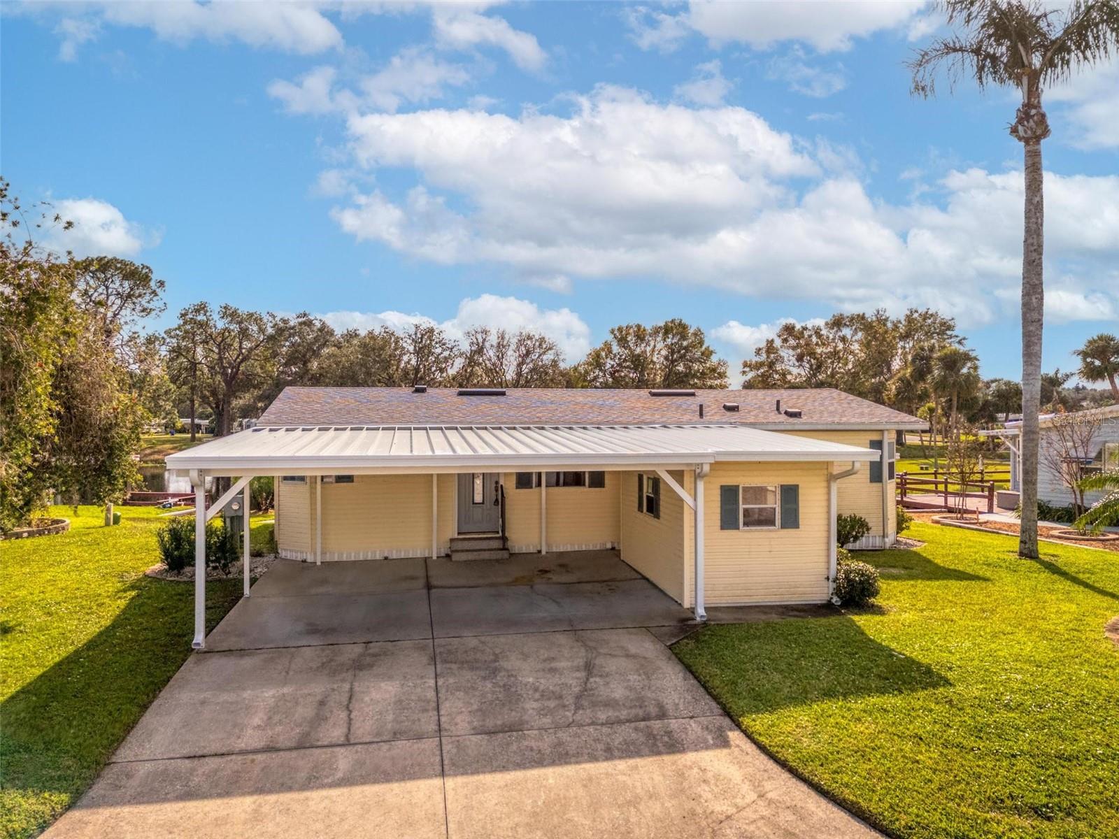929 SUNSET CIR, TAVARES, FL, 32778