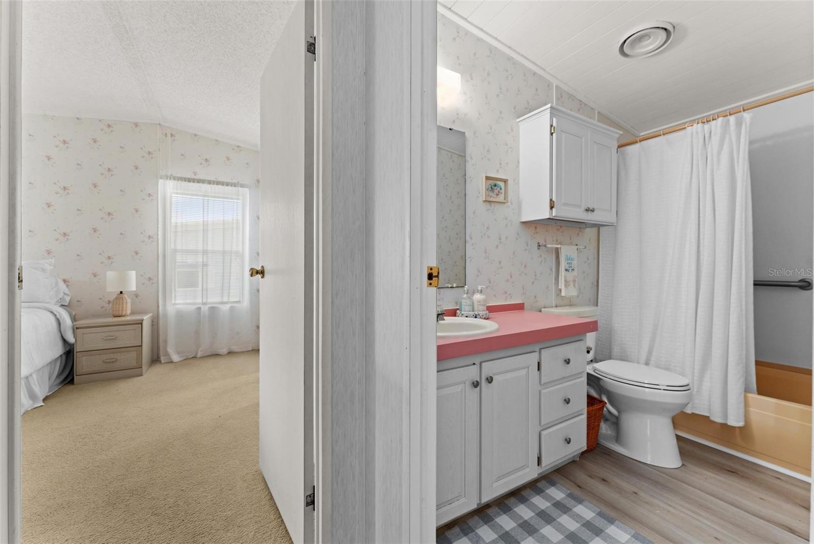 929 SUNSET CIR, TAVARES, FL, 32778