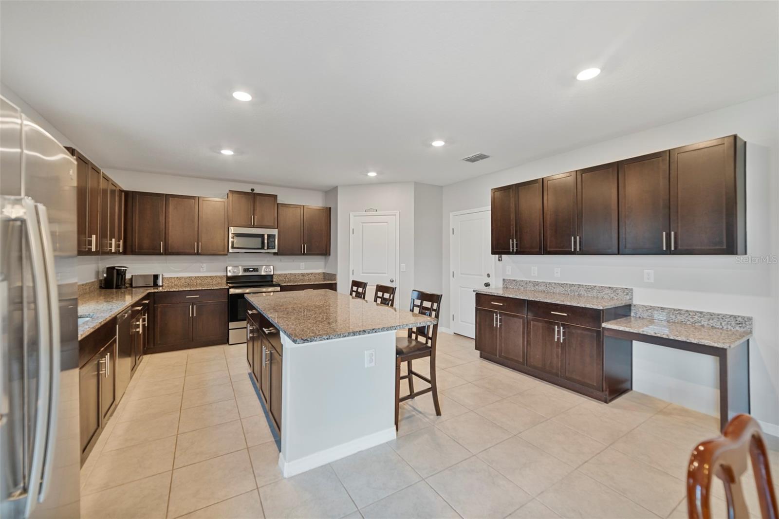 211 RAIN BERRY AVE, RUSKIN, FL, 33570