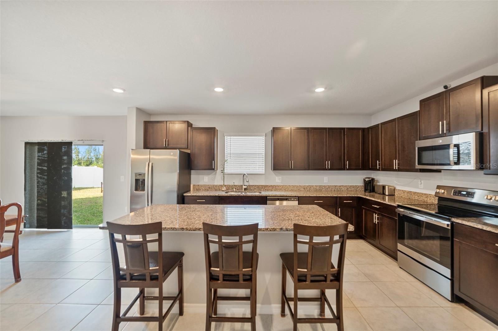 211 RAIN BERRY AVE, RUSKIN, FL, 33570