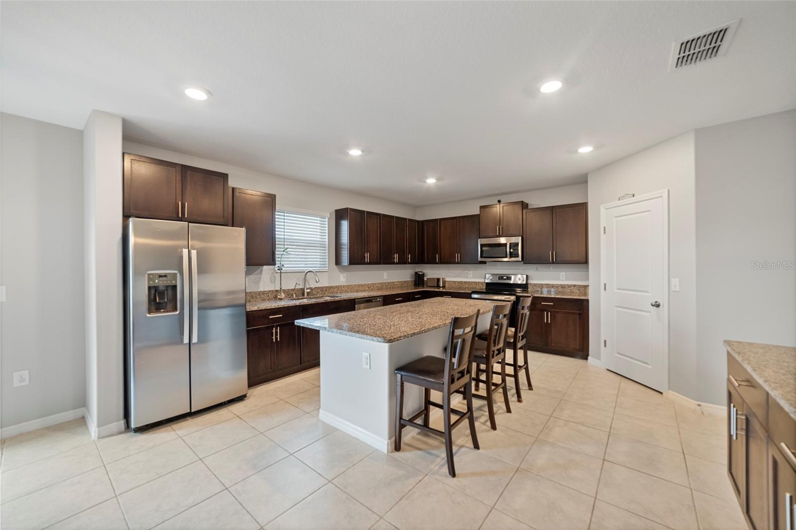 211 RAIN BERRY AVE, RUSKIN, FL, 33570