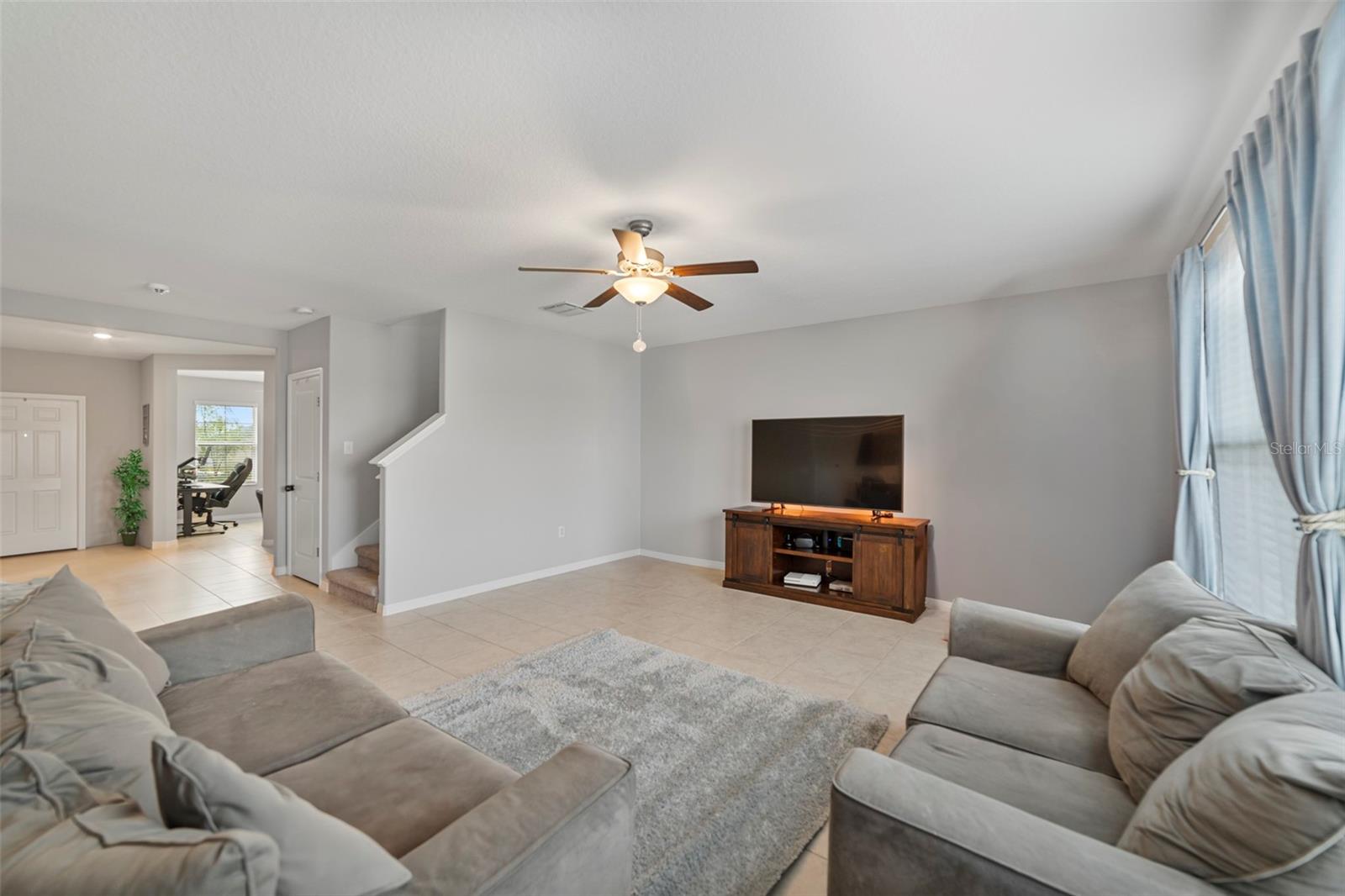 211 RAIN BERRY AVE, RUSKIN, FL, 33570