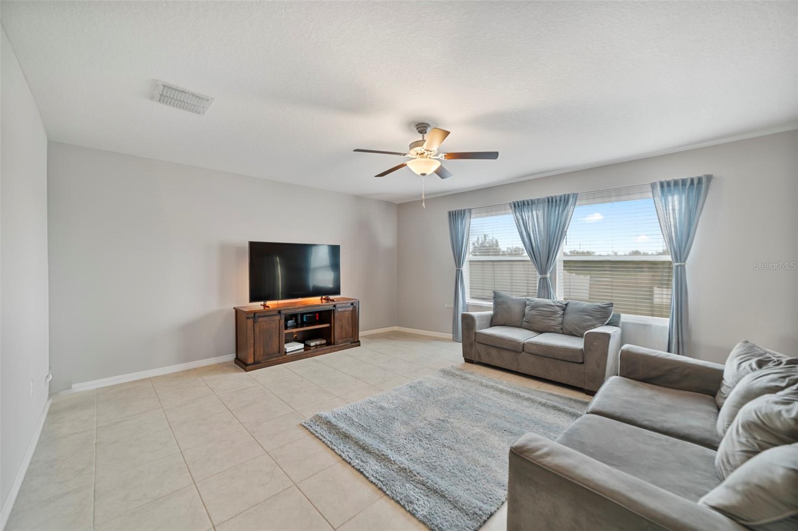 211 RAIN BERRY AVE, RUSKIN, FL, 33570