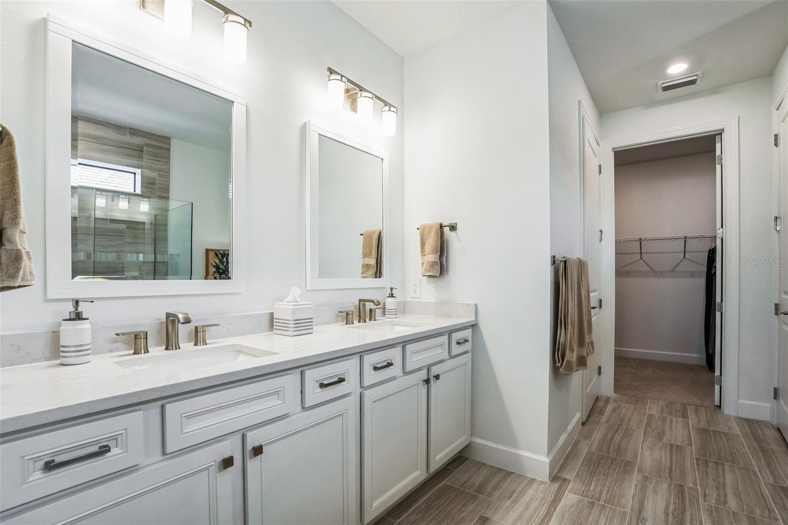 7766 SUMMERLAND CV, LAKEWOOD RANCH, FL, 34202