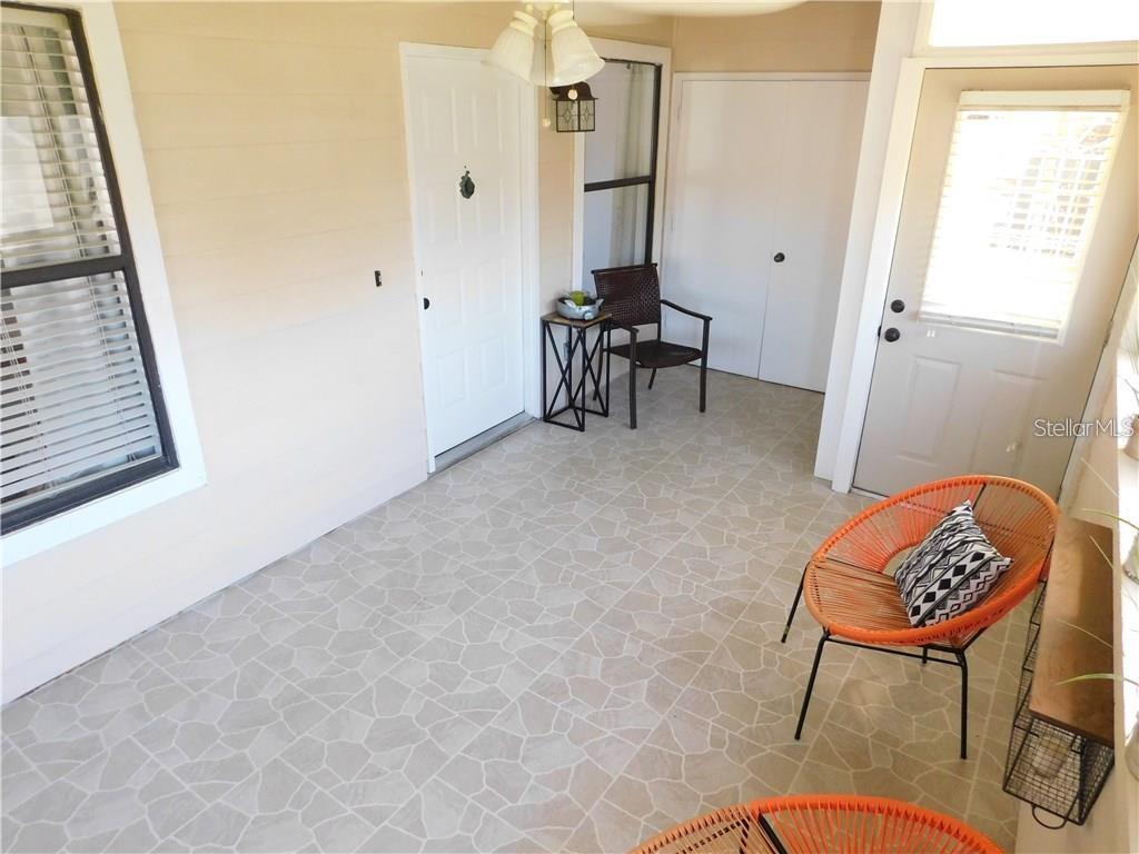 2930 S SEMORAN BLVD #406, ORLANDO, FL, 32822
