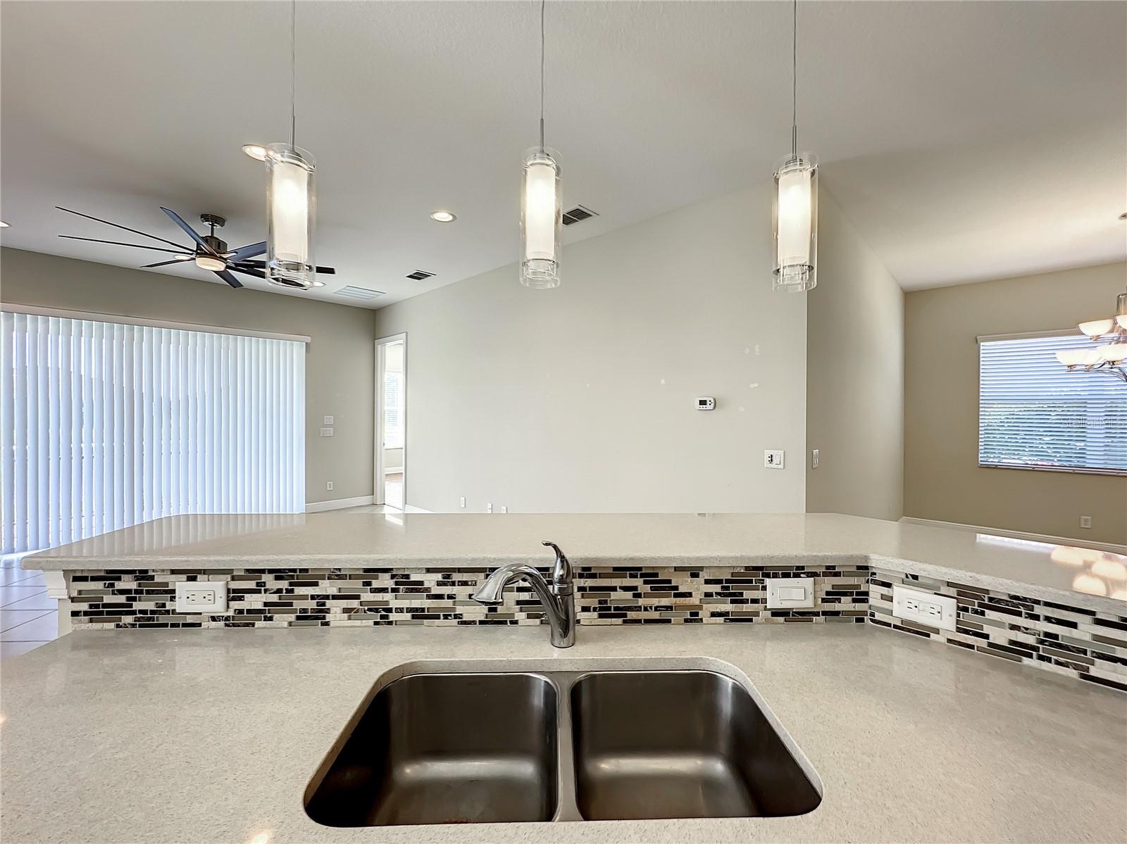 4844 SANDY GLEN WAY, WIMAUMA, FL, 33598