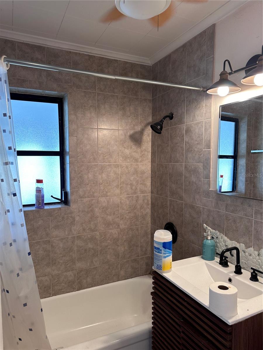 6504 LINCOLN RD, BRADENTON, FL, 34203