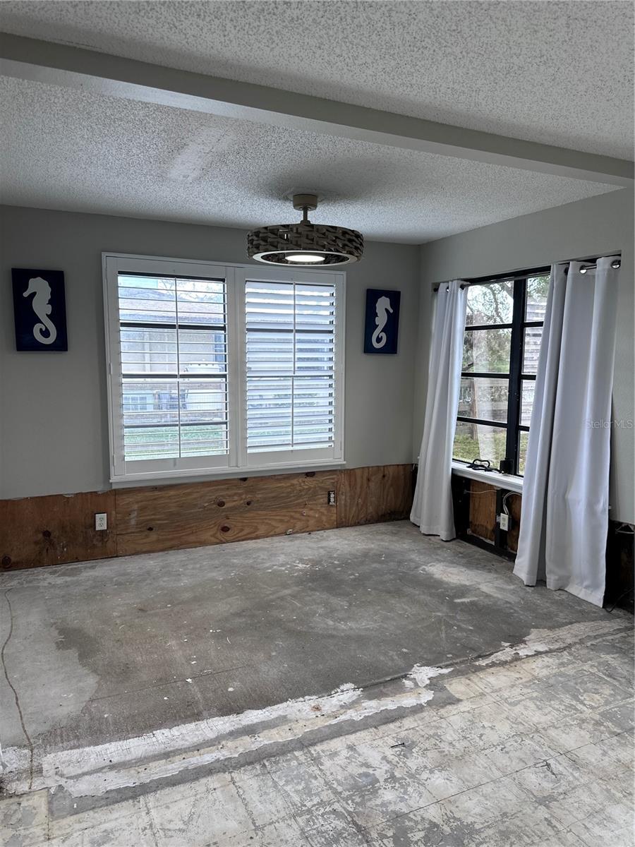 6504 LINCOLN RD, BRADENTON, FL, 34203