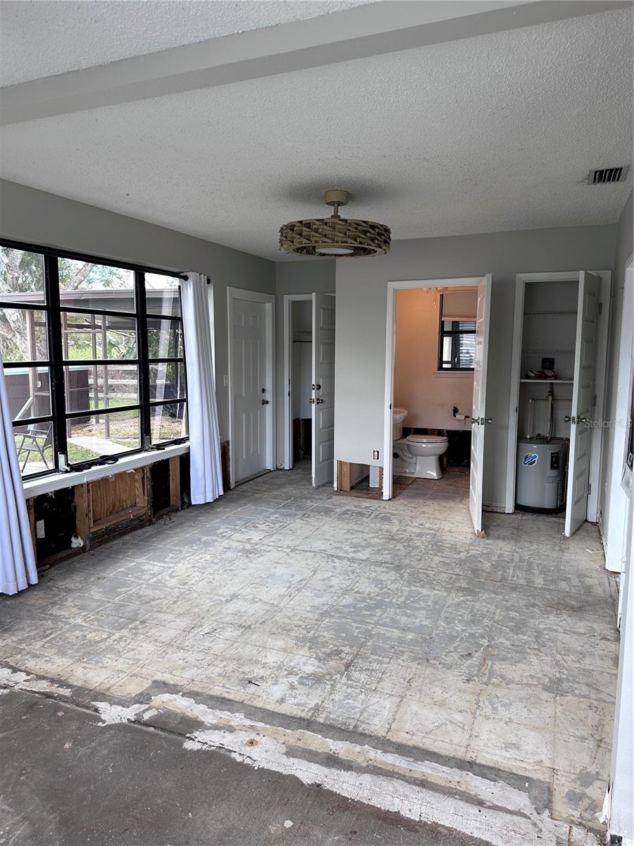 6504 LINCOLN RD, BRADENTON, FL, 34203