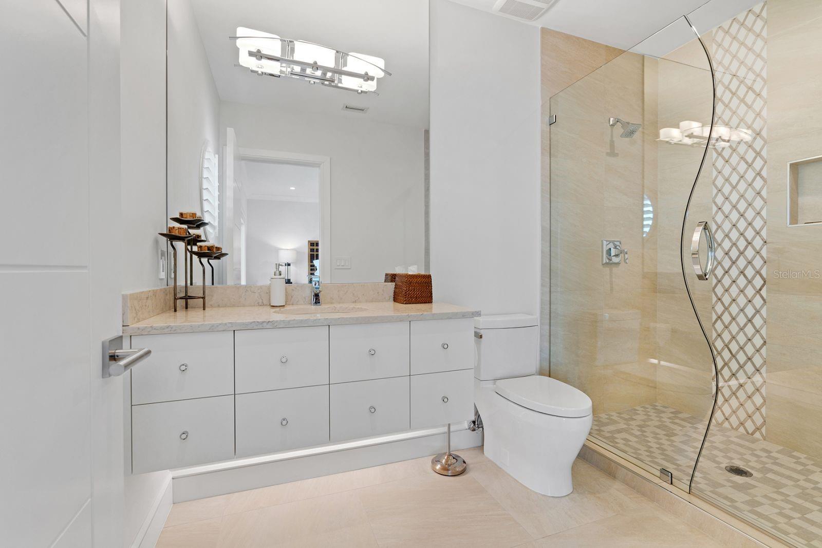 600 PUTTER LN, LONGBOAT KEY, FL, 34228
