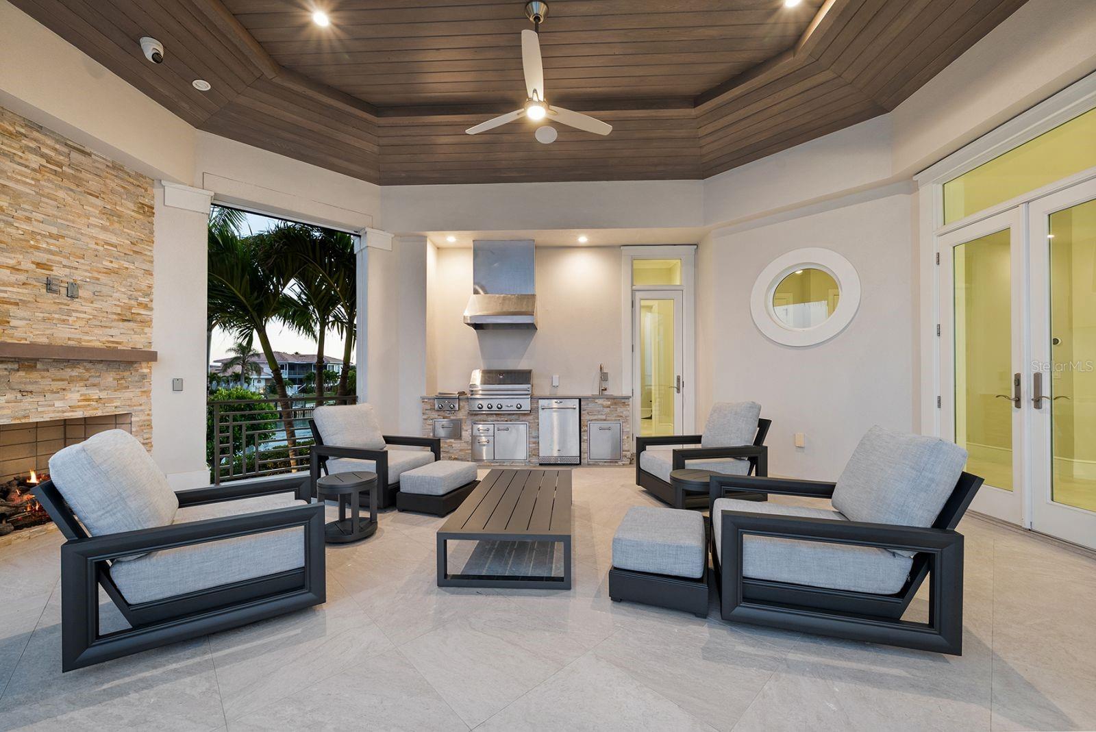 600 PUTTER LN, LONGBOAT KEY, FL, 34228